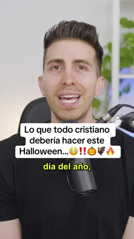 Mientras nuestra cultura celebra Halloween, toma esto en cuenta: cuando tú enciendes tan solo una pequeña luz… la oscuridad tiene que huir. 🕯  Para adquirir mi libro SIGUEME 📕 encuéntralo en Amazon o en http://www.librosdecarloserazo.com  #halloween #cristiano #biblia 