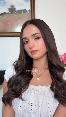 everyday glowy makeup look🤍🦢 #makeup #glowymakeup #beauty #routine #fyp  Products used: @Revlon Cosmetics glow lotion @Natasha Denona foundation: p3 @Armani beauty concealer: 4.5 @makeupbymario bronzer: medium  @Rare Beauty blush: Hope  @Maybelline NY super fluff brow mousse @Huda Beauty setting powder: cherry blossom @클리오 찐 kill lash mascara  @maccosmetics liner: chestnut  @Kaja Beauty lip gloss: fig smoothie 
