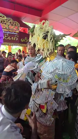 အလုပ်ပဲ ပြောင်းလုပ် ရတော့မလို့ပဲ