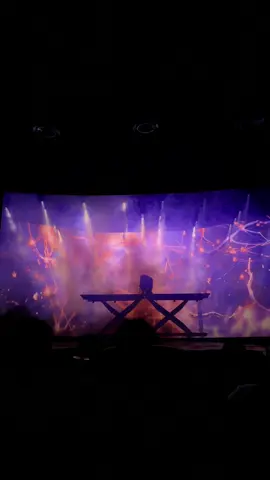 THIS WAS SO FIREEEEEEEEEEEEEE HIS entrance PLEASE #GDRAGON #UBERMENSCH #지디 #권지용 #GD 