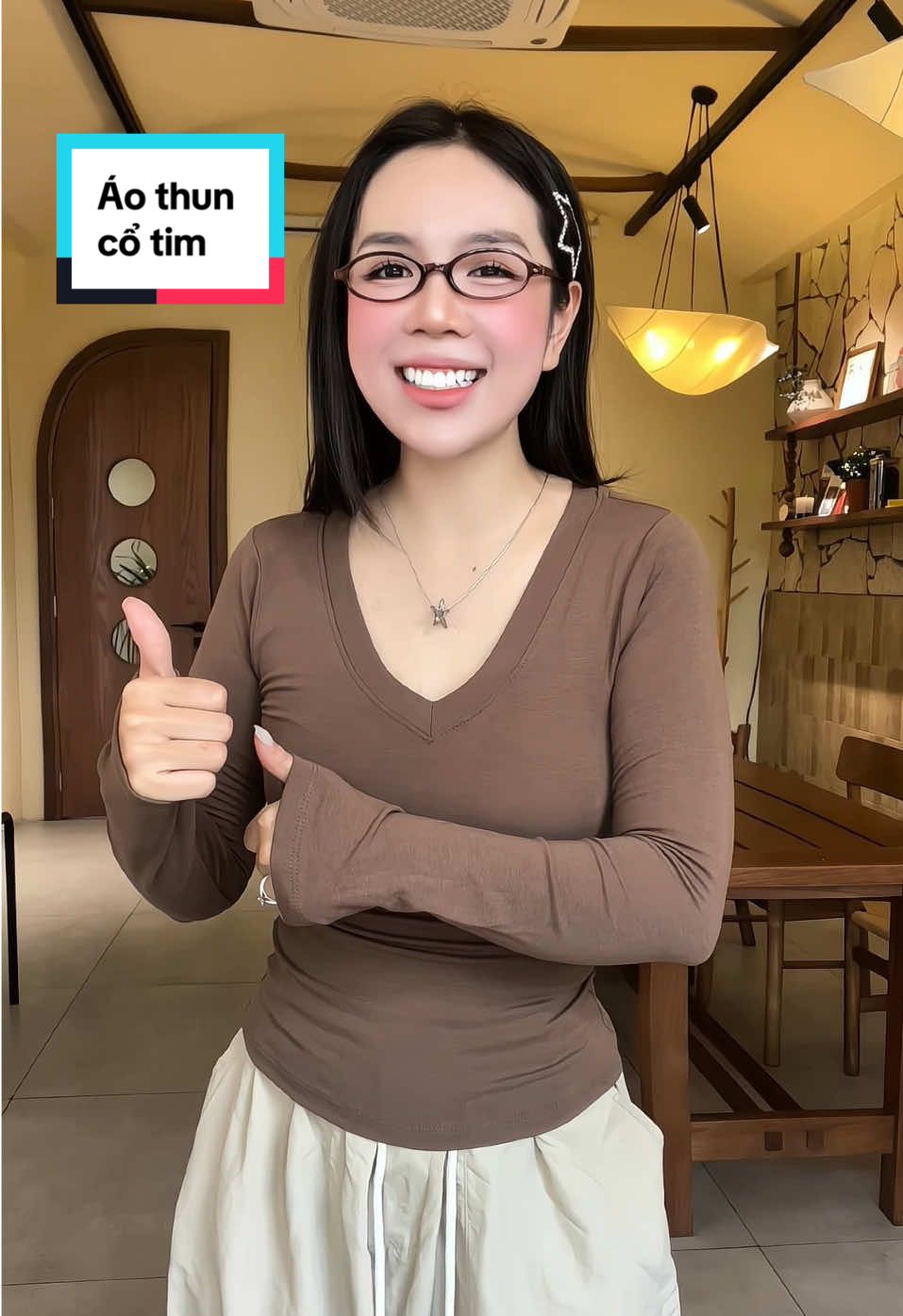 Áo thun cổ tim chất đẹp nè #trangchoichang25 #thoitrangnu #thoitrang #aothunnudaitay #aothuncotim 