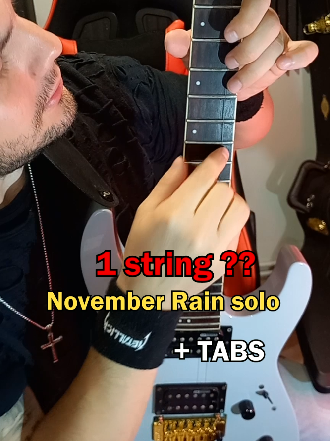 Who needs 6 strings anyway? 🤔 #guitarist #guitarsolo #1string #novemberrain  #vagosrockos 