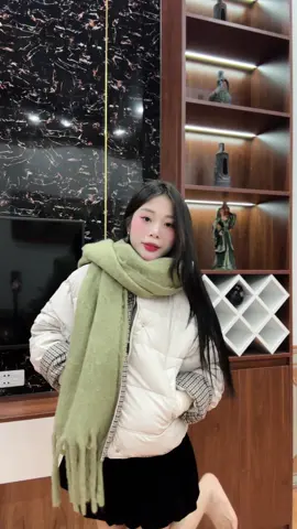 Mùa đông luôn ấm áp vì mặc áo phao  #aophao #aophaomuadong #aophaoam #duongthikimchi🥭 