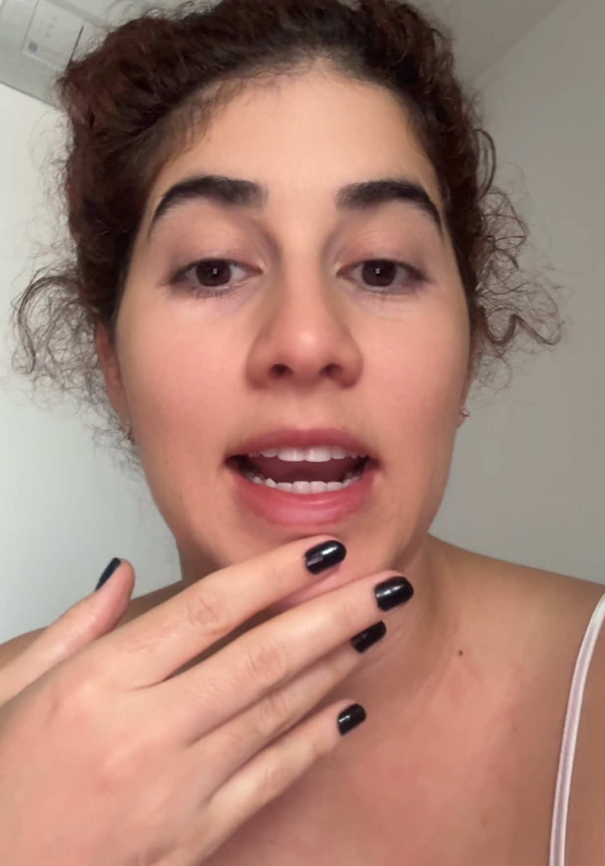 A infância é o chão que pisamos a vida inteira 