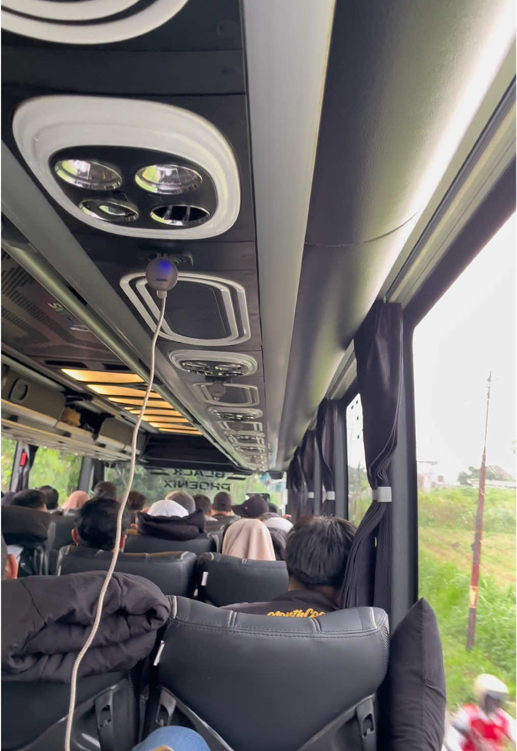 Akhirnya  ngerasain ada di dalem bis bunyi2an yang biasanya diliat dari luar Ternyata seru bgt apalagi naiknya di bis bagus ini🥹 #utrans #utransblackphoenix #bismania #bismaniacommunity #bismaniaindonesia @U trans 