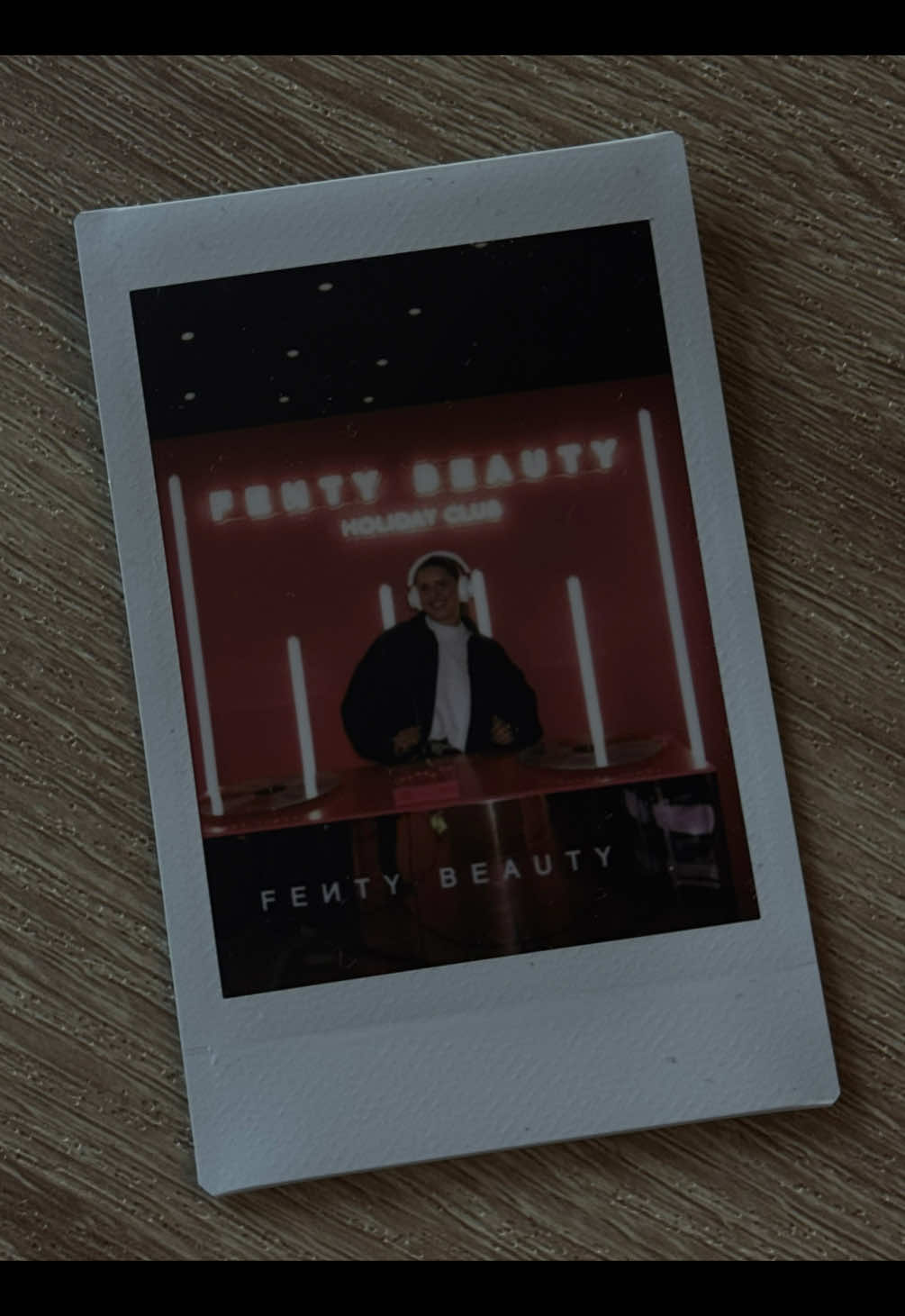 Unboxing de mon premier SEPHORIA partie 1 🥹 (oui je sais je poste en retard, désolée😅)  Je suis tellement heureuse d’avoir pu participer à cet événement juste incroyable ! @SEPHORA encore un énorme merci pour l’invitation 🫶🏼 Merci aux marques pour tous les cadeaux @LANEIGE Europe @BOSS @Charlotte Tilbury @Summer Fridays @byoma @Beauty of Joseon @K18 Hair @YSL Beauty @Color Wow Hair @Yepoda @r.e.m. beauty @Fenty Beauty @Sol de Janeiro @GOA ORGANICS @makeupbymario @Sephora Collection @Kosas 