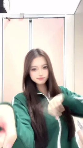 文化祭あんま楽しくなくてinトイレ#fyp #15  #一応456番のコスプレ#文化祭 #イカゲーム？ #はいインキャです 