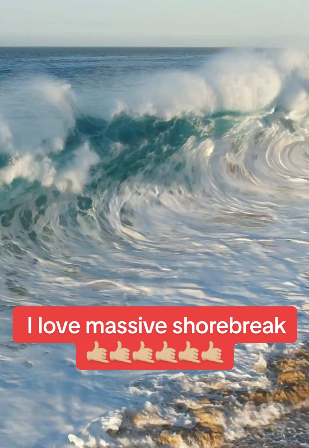 Huge SHOREBREAK waves always make me happy! 😎🤙🏼 - #SoLagLocal #Shorebreak 