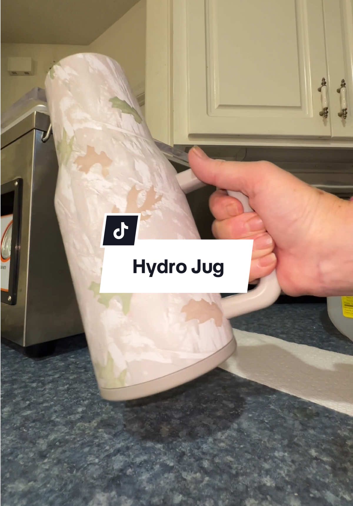 Hydro Jug is the Mac Daddy of travel mugs. #travelmug #hydrojug #tiktokshopcreatorpicks #tiktokshopblackfriday #bfcm