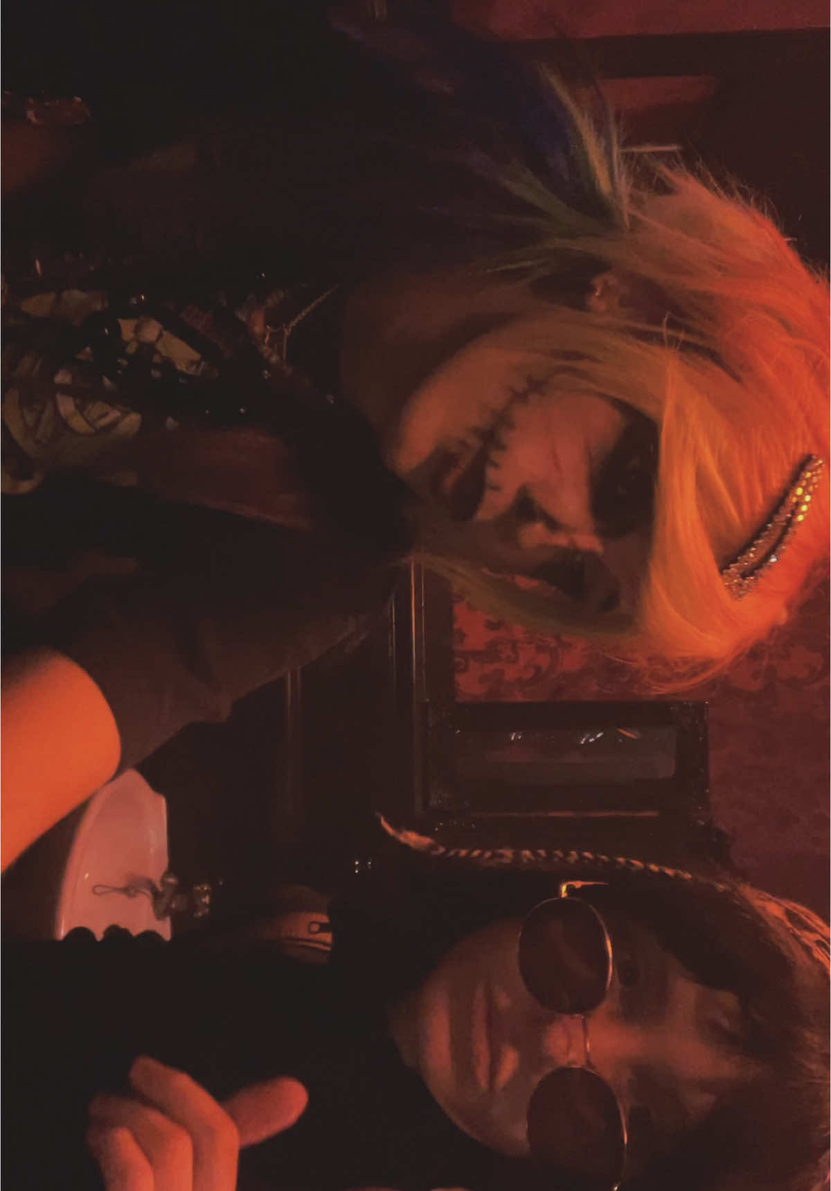 Heard ya bird js takin blinkers in the toilet… #rainbowdashcosplay #happyhalloween ☠️