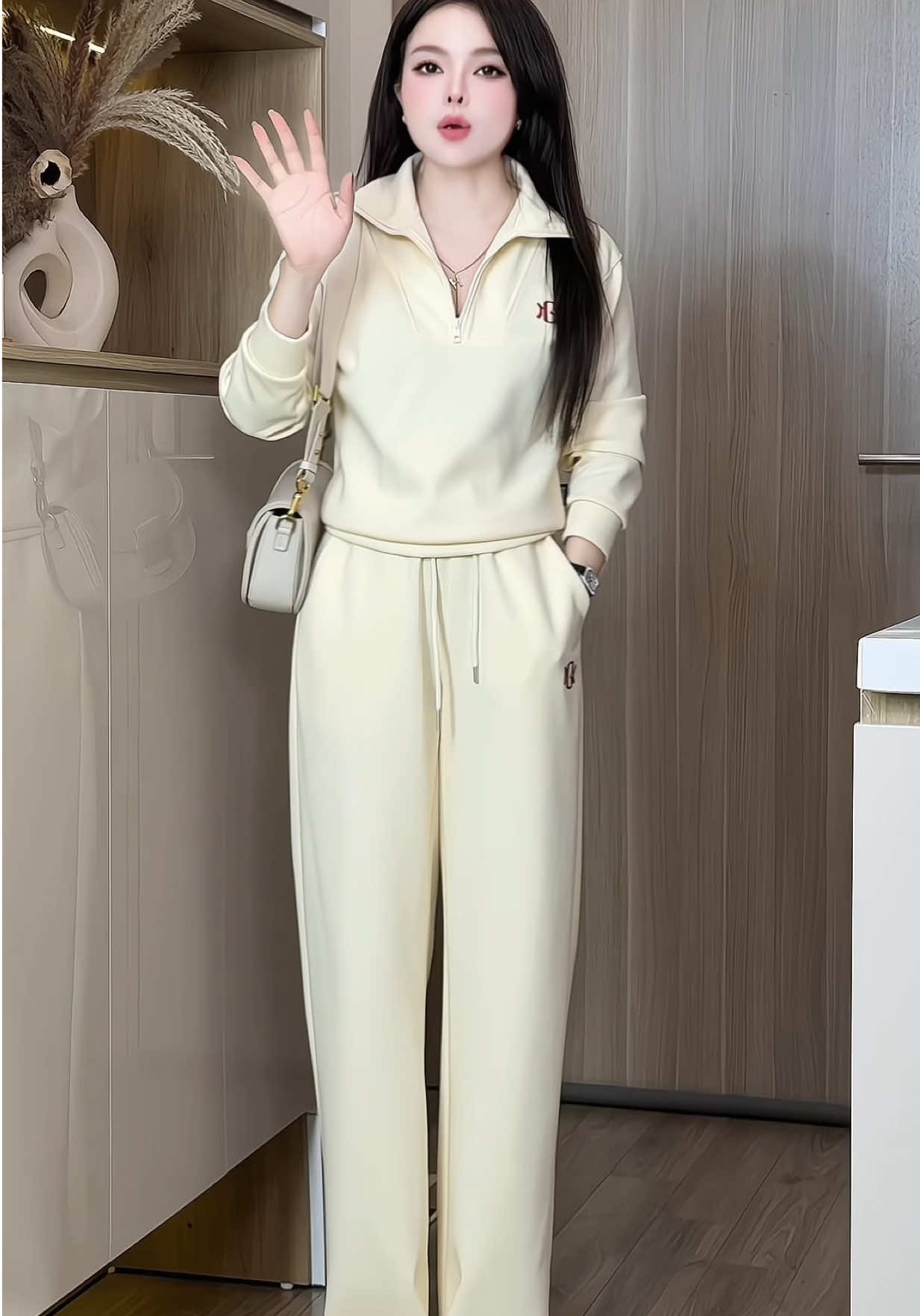 Set bộ nỉ thêu Guno quần suông cao cấp  đẹp mê   #setbo #setboxinh #setbonu #setbothethao #setboni 