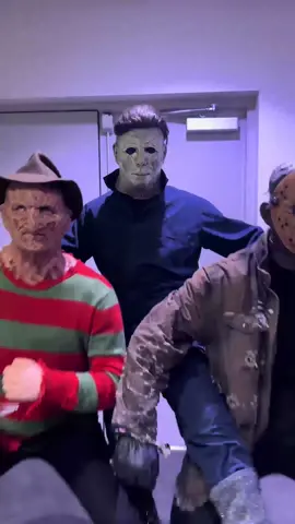 POV: You wake up and see this at the end of your bed 😅 (@michaelslayersofficial) #myfandom #halloween #michaelmyers #jason #freddykruger
