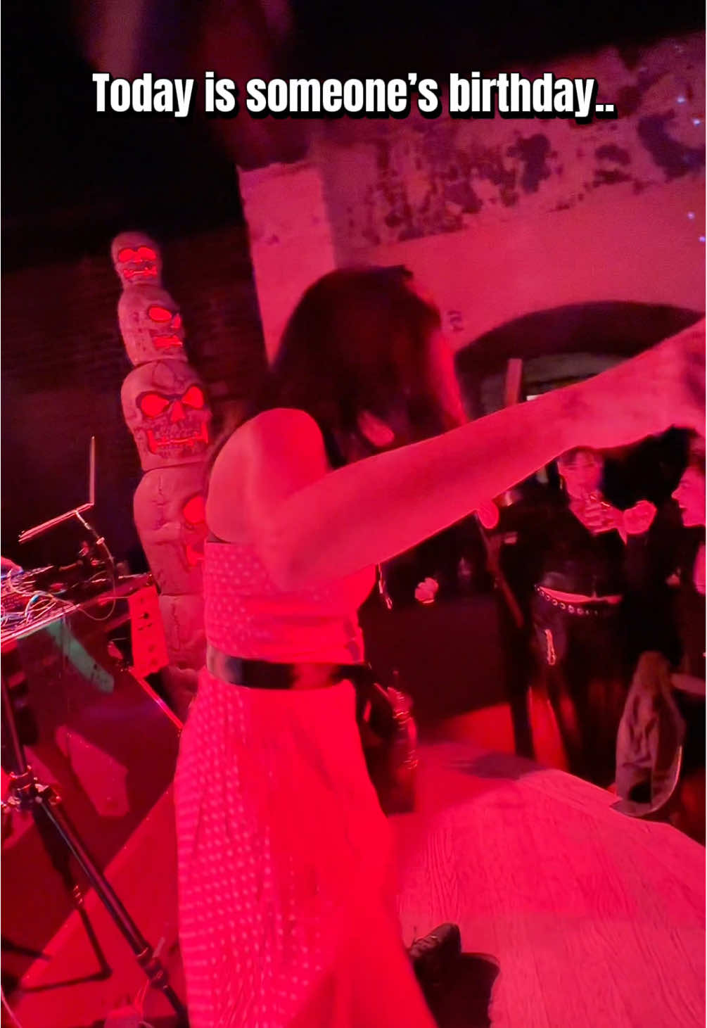 Never stop dancing and being you!! Happy Birthday Mom! 🎉💃🏻 @Veeyuh #chicago #birthdaygirl #ily #happydance #pennywhistle 