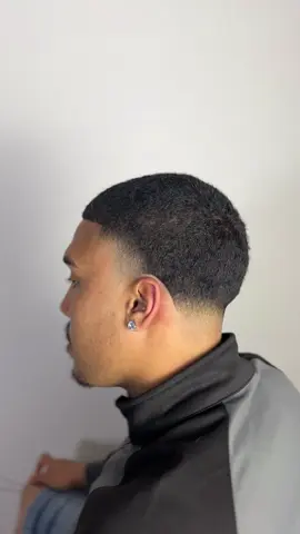 Passo a passo para vocês 🤯💫#corteamericano #barbeiroiniciante #barbeiro #degrade #fyp 