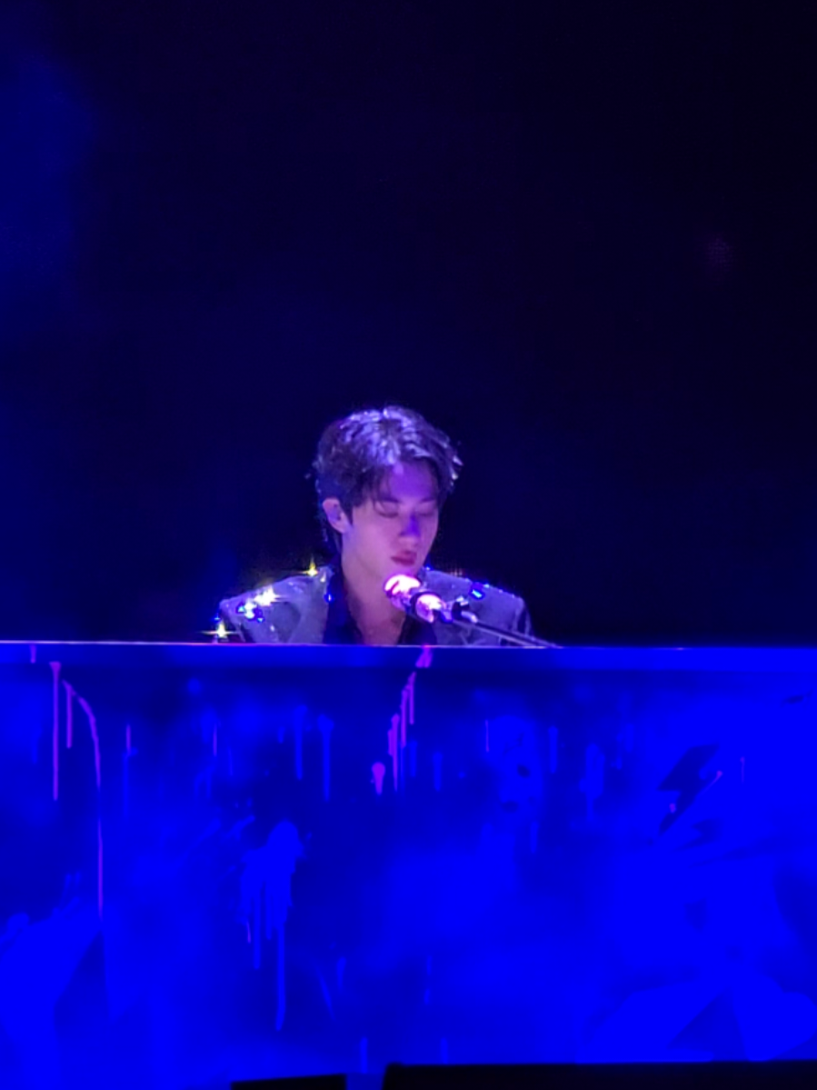 the truth untold ☁️ runseokjin encore - day 1 #runseokjin_eptour_encore #jin #btsfancam 