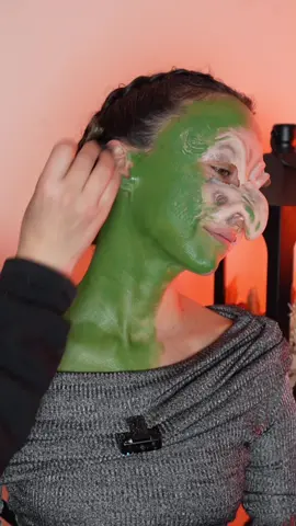 Asmr makeup  #asmr #asmrvideo #asmrsounds #skincare #satisfying    @janetdebris 