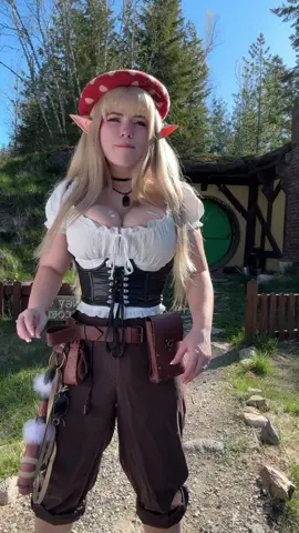 Tell me everything! Give me all the 🍵