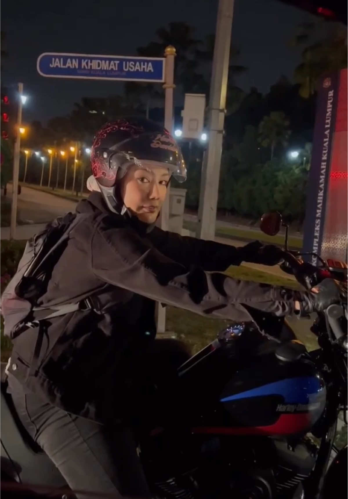otai masih berbisa , steady mummy ❤️ #harleydavidson #errafazira #foryoupageofficiall #fyp #ridemalam 