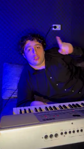 Отметь Юсуфа😂