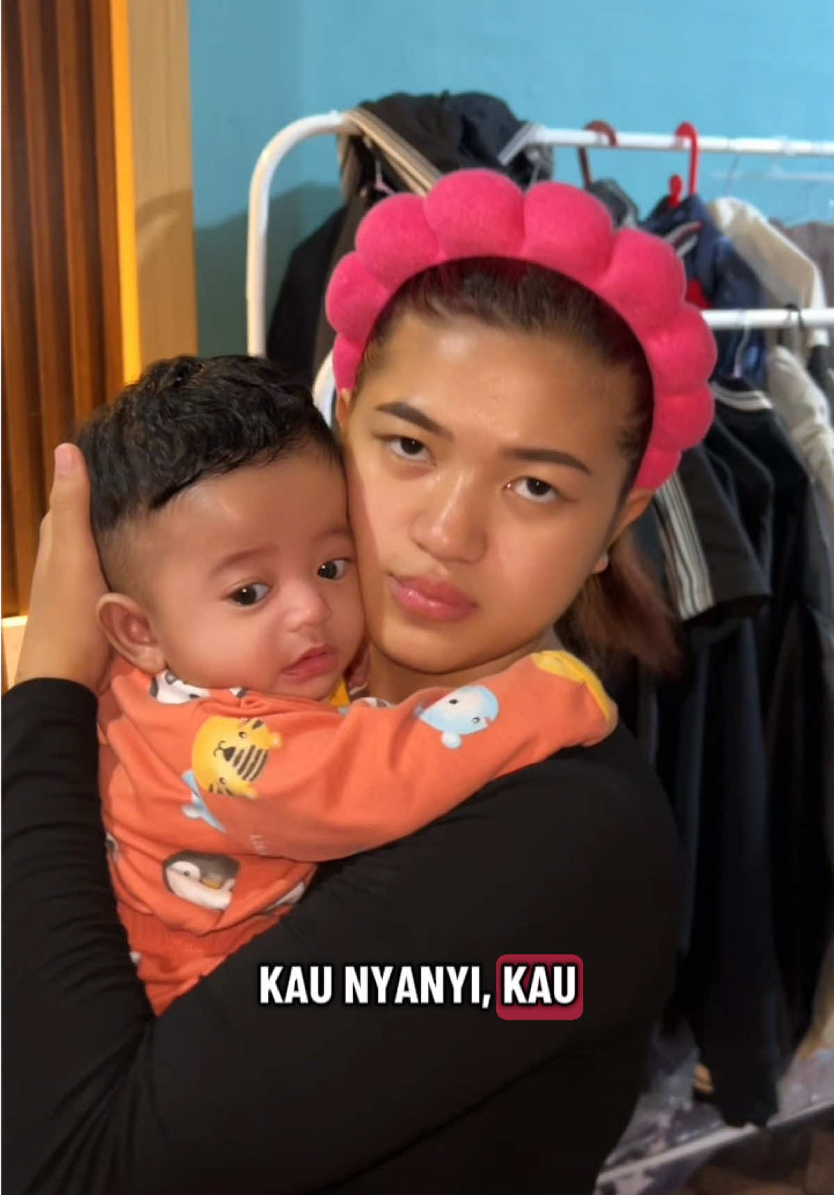 Istri melalak aja taunya suamj jaga anak ! #dikha2002 