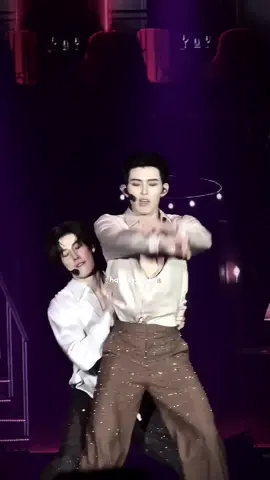 tui còn kẹt ở đây #pondphuwin  