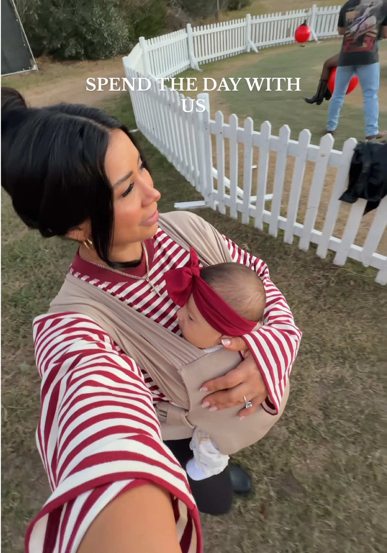 Obsviously curbside is my jam 🤭 THE BEST DAY YESTERDAY!! Ended up at the pumpkin patch until the sun went down!! Have the best weekend 💕 #ditlofamom #ditl #fyp #postpartum #momof2 spend the day with me, pumpkin patch, baby girl, boy mom, newborn, aunt life, errands, spray tan, morning vlog 