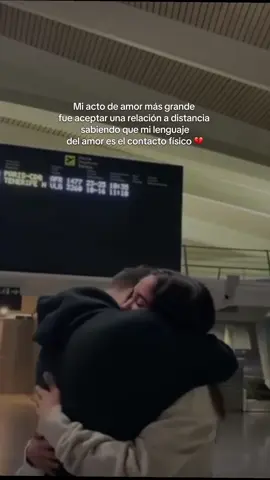 Y tú también haz hecho ese acto de amor tan grande al tener un amor a la distancia? 💔 Déjamelo saber en los comentarios y sígueme para ser parte de esta historia ✨ #relacionesadistancia #amoradistancia #Parejas #paratiiiiiiiiiiiiiiiiiiiiiiiiiiiiiii #relationships 