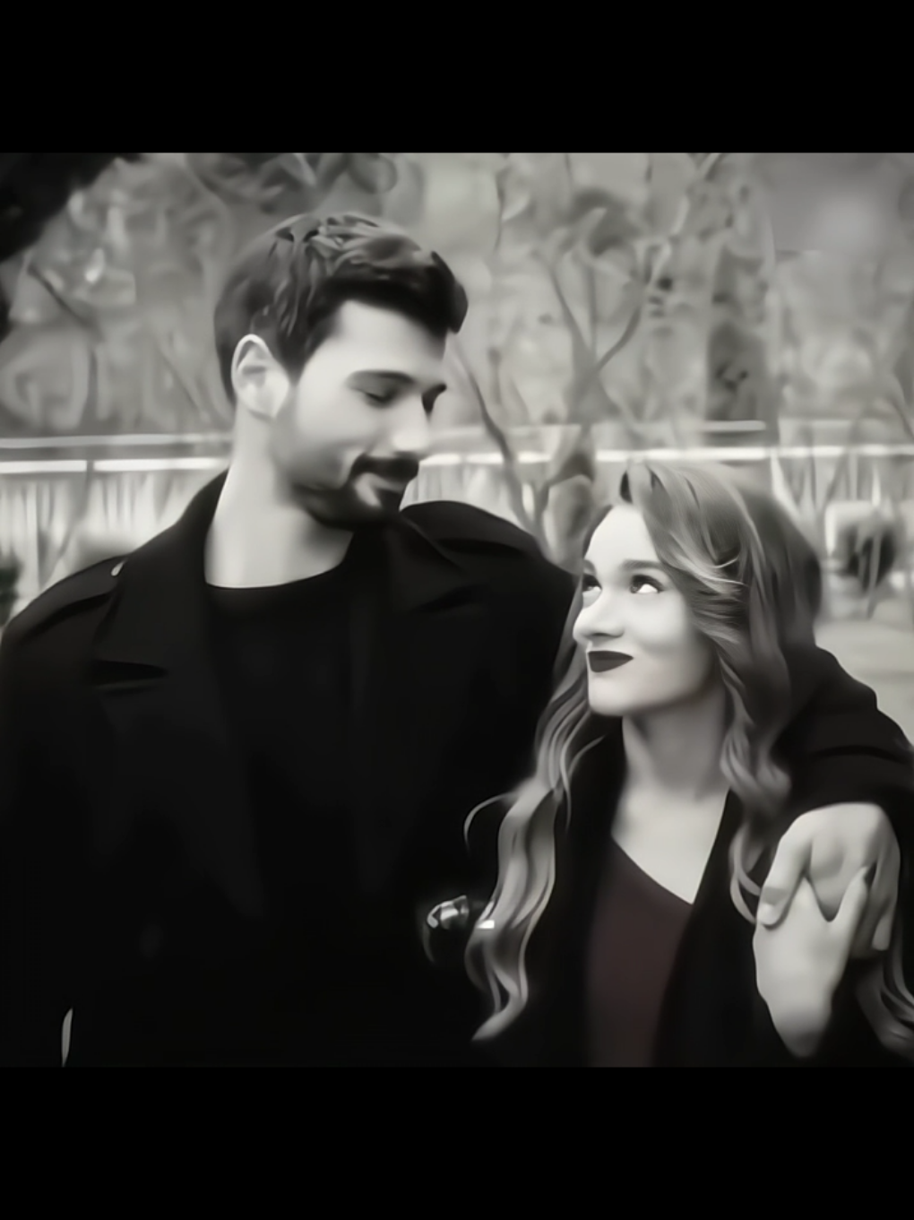 هو النطاك الروح هيجي جزاته 😔!! #hudutsuzsevda #halilibrahim #halilibrahimkarasu #halzey #zeynepkarasu #zeynepleto #miraydaner #denizcanaktaş #حب_بلا_حدود #زينب_خليل_إبراهيم  لو سمحتو لا تاخذو تصاميمي 🫶✨