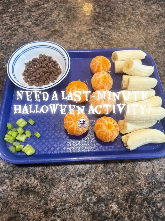 We made the cutest Halloween snacks today! 🎃 Oranges turned into pumpkins, bananas into ghosts (with chocolate chip faces 🍫), and celery made the perfect pumpkin stems. Such a quick, easy, and fun Halloween activity for kids! 👻✨  #EasyKidsActivity #HalloweenSnack #BananaGhosts #PumpkinSnacks #HalloweenForKids     