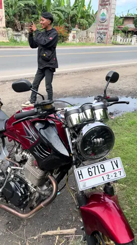 Iki metu ne malah kadohan lik 🗿#tigergank #tigerherex #tirevherex #tirev #tigerrevo #herexstyle #herexhitz #supercruiser_gank #tamasya #fyppppppppppppppppppppppp @endakpunya_tiktok @ꦄꦒꦸꦱ꧀ꦥꦿꦱꦺꦴꦗꦺꦴ 