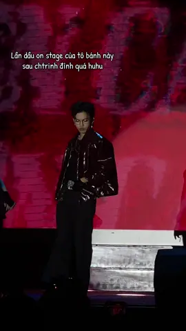 Lần đầu on stage sau chtrinh của @Lê Bin Thế Vĩ giỏi lắm lắm lắm luôn ý!!! Cố lên nhaaaa #vietlinhh #lezii #lebinthevi #tanbinhtoannang 