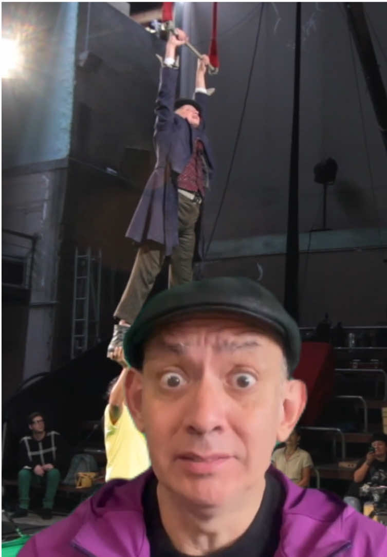 Dicen que hacer cine en el Perú es difícil. Pero esto ya pasó los límites. Sin embargo aún no pierdo la fe en Gastón Vizcarra.