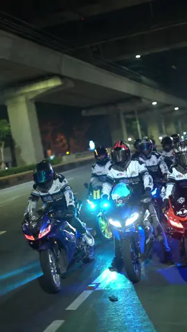 Kelas malam With Rencank2 #brotheralliance #nightride #r15v3 #xybca #nightridejakarta 