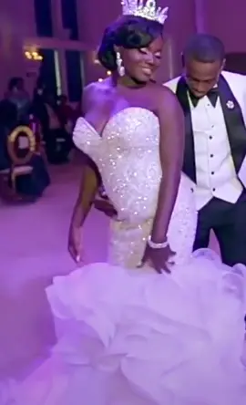 #weddingdress #fy #bride #bridesoftiktok #groom 