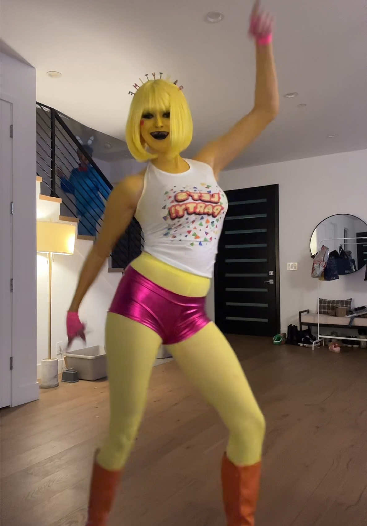 happy halloween from toy chica!! 🎃 