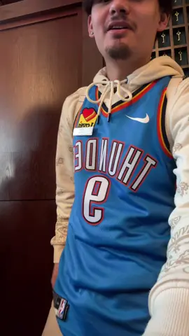 we work at a 4.5 star hotel btw 😭😭😭 #fyp #halloween 