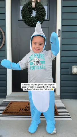 Yes she indeed wore a dolphins costume on Halloween. Happy Halloween guys. 😂🐬🤍 #happyhalloween #dolphins #falcons #footballcomedy #fyp @Miami Dolphins @Atlanta Falcons 