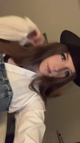 happy halloween 🎃 🕯️#foryou #halloween #pirate #dracotok #fyp 