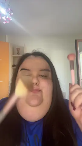 Makeup easy ma super luminoso! 😍 #makeup #makeuptutorial #makeuptransition #beauty 