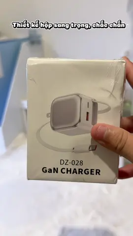 🔋 Củ sạc GaN DZ-028 – nhỏ mà có võ! Sạc nhanh hơn, an toàn hơn với công nghệ GaN thế hệ mới ⚡ Thiết kế nhỏ gọn, gập gọn đầu cắm, mang đi học – đi làm hay du lịch đều tiện. 2 cổng sạc Type-C & USB, dùng cho mọi thiết bị. Một củ thôi là đủ cho cả ngày năng lượng 🔥 #sạcđiệnthoại#sạcddhanh #phukiencongnghe #sacnhanhiphone #sacdienthoai 