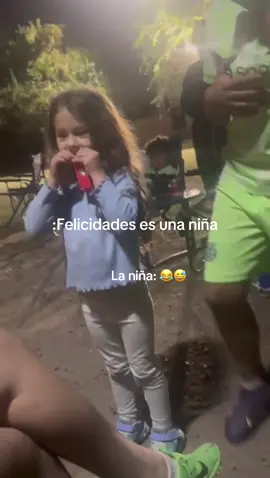 Ay mamacitaaaaa te pasas  #humor #niñas 