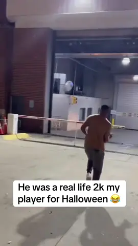 The run was perfect 😂 (via Jmann3k/IG) #halloween #nba2k #basketball 