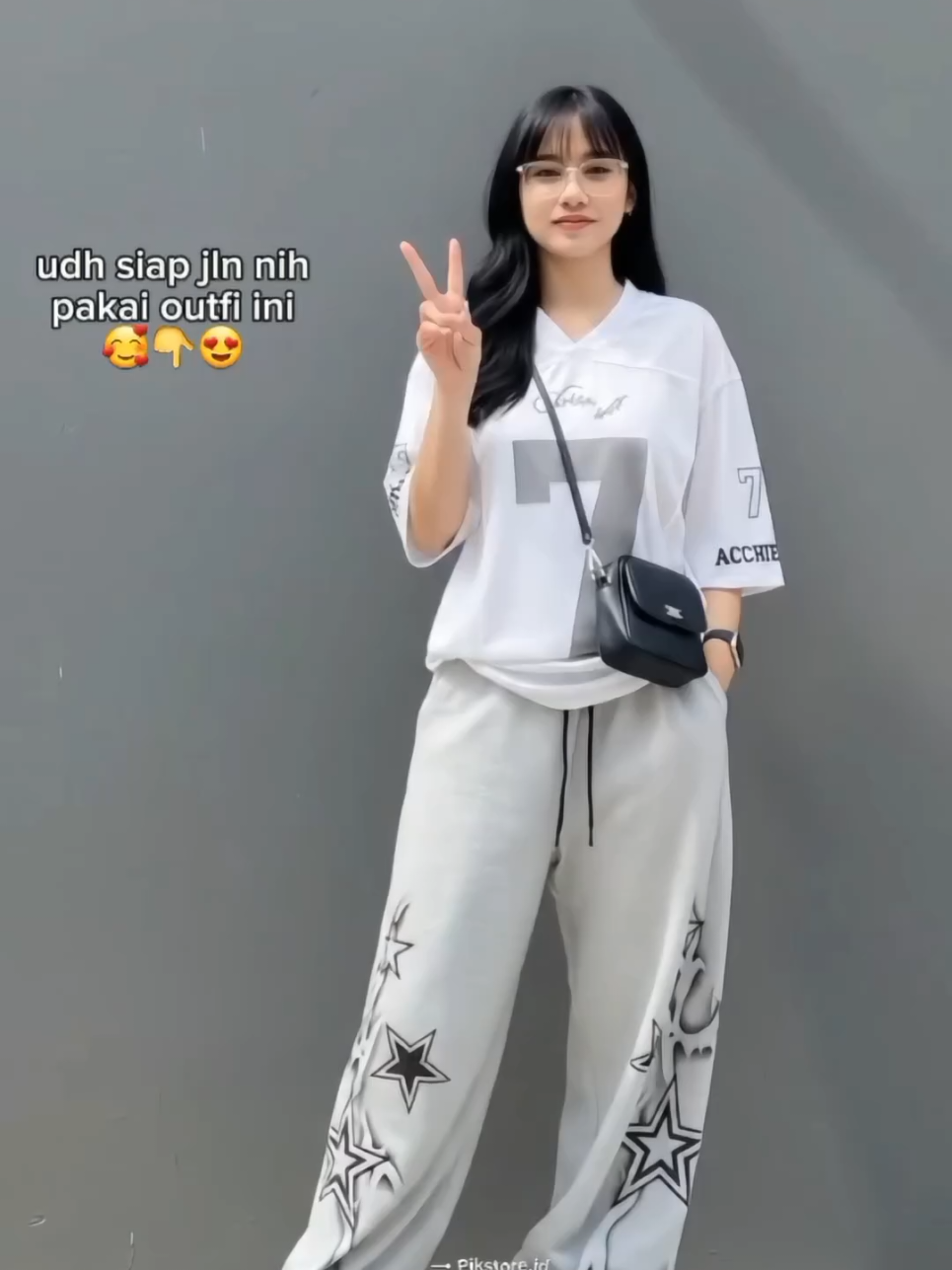 Membalas @evawiharna33 ootd bngt sih pakai jersey no7 ini | cocok sih yg suka jersey,di padukan dengan baggy pants juga cocok #jerseyno7 #jersey #unisex #baggypants #outfitoftheday 