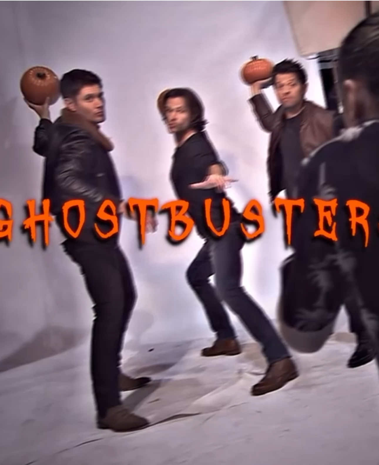 Happy halloween👻🎃 #supernatural #deanwinchester #samwinchester #fyp #halloween 