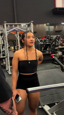 Dicas da bia🫡 #academia #bastidoresdaunic #maromba 