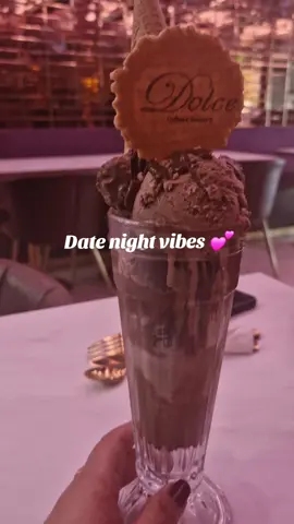 Dessert 🍨 😋 #fyp #dessert #icecream #waffles #yum 