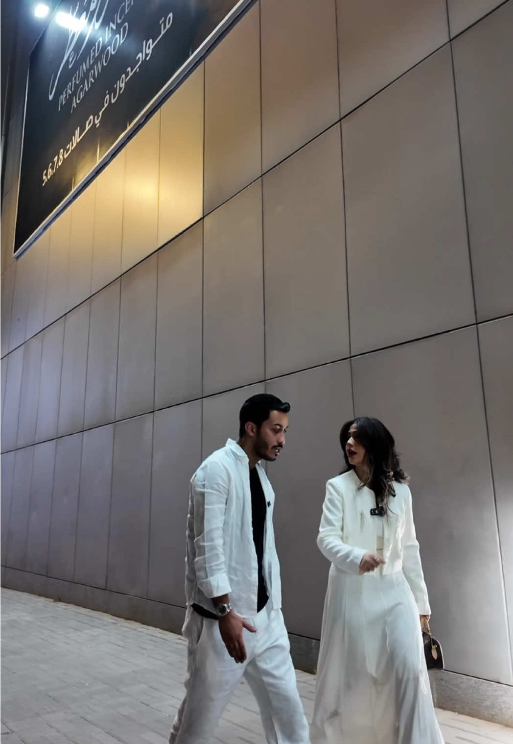 اصغر عطر بالعالم 🤏🏻🩵  زوروا بوثات مبخر في القاعات 6، 7، و8 ولا تفوتون التجربة. وإذا ما قدرتوا تزورونا، تقدرون تحصلون Porta Fragrance  من موقعهم  @Mubkhar  https://kw.mubkhar.com/collections/porta-fragrance?srsltid=AfmBOopI4cJx9nVNH8hi7MNN_nqLzRQ4wBXEnOdV9RjkzSs7WDgWYKsq #بدر_الحسينان #جلنار #معرض_العطور 