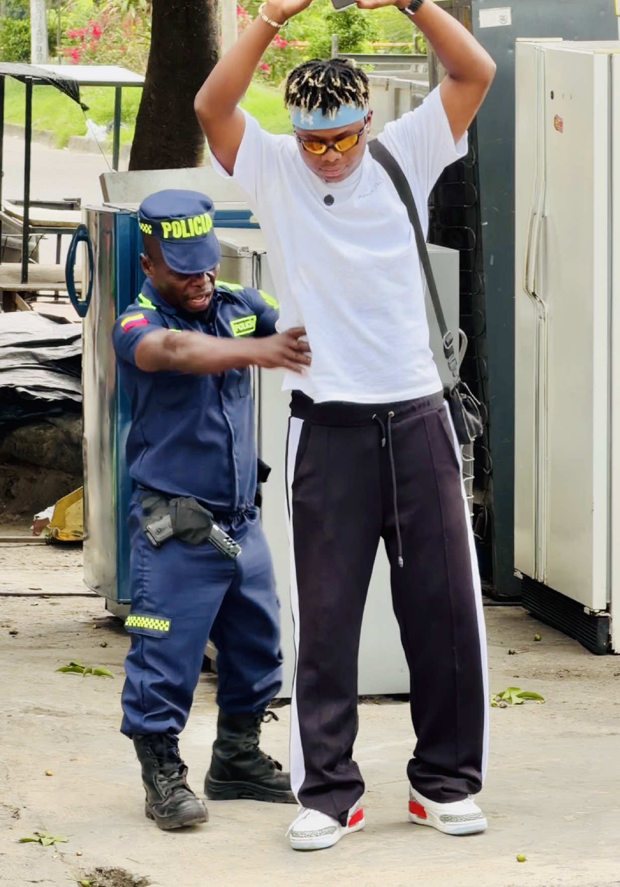 Ay Patrón, Me Arrestar0n!! 😱😭🎃#halloweencostume #explorepage #usa #trend #mexico🇲🇽 