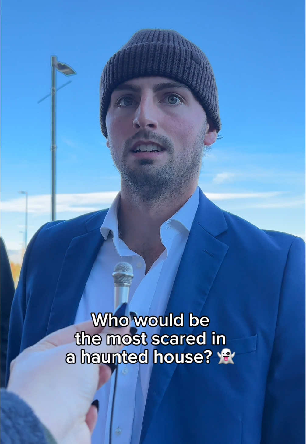 A bunch of scaredy cats 🏚️🐈‍⬛ #hockey #hockeytok #hockeytiktoks #hockeyplayers #halloween 