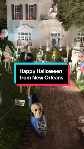 Happy Halloween from New Orleans 💀🎃 #OnTour #halloween 